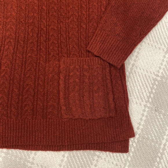 NWT Olivia Sky Sweater with Pockets - Picture 3 of 5